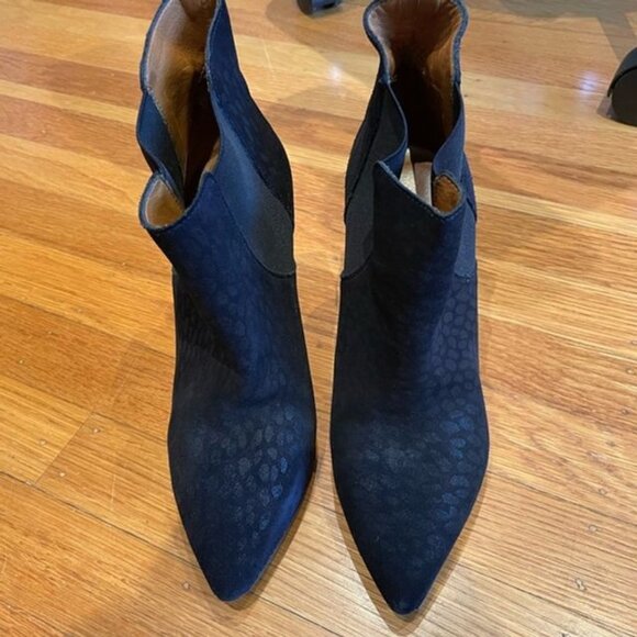 Cleane Black Leopard Ankle Boots - Picture 2 of 8